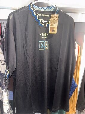 Umbro ES Men’s Black Shirt with Blue and Yellow Trim
